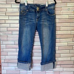 CAPRI vanilla Jeans.  See below for Measurements